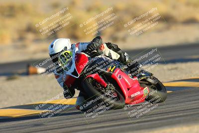 media/Nov-17-2024-CVMA (Sun) [[1fec520723]]/Race 17-Amateur Supersport Middleweight/